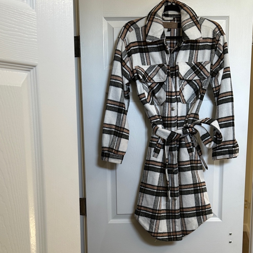 Blank NYC Women’s Long Shacket with Belt XS EUC